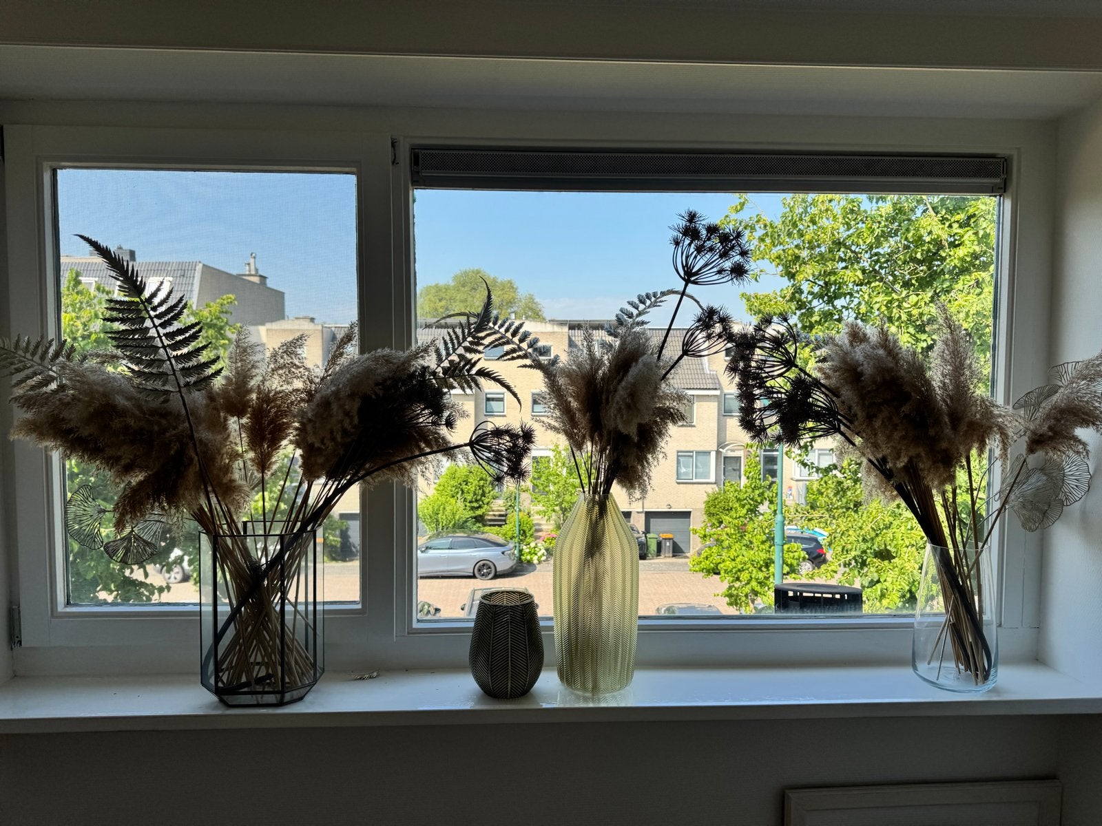 Vazen met pluimen (droog) en kunsttakken, Huis en Inrichting, Woonaccessoires | Vazen, Ophalen, Gebruikt, Meerkleurig, Inclusief decoratie