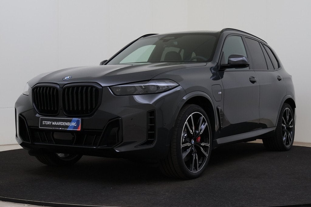BMW X5 xDrive50e M Sport Automaat / Trekhaak / Panoramadak /