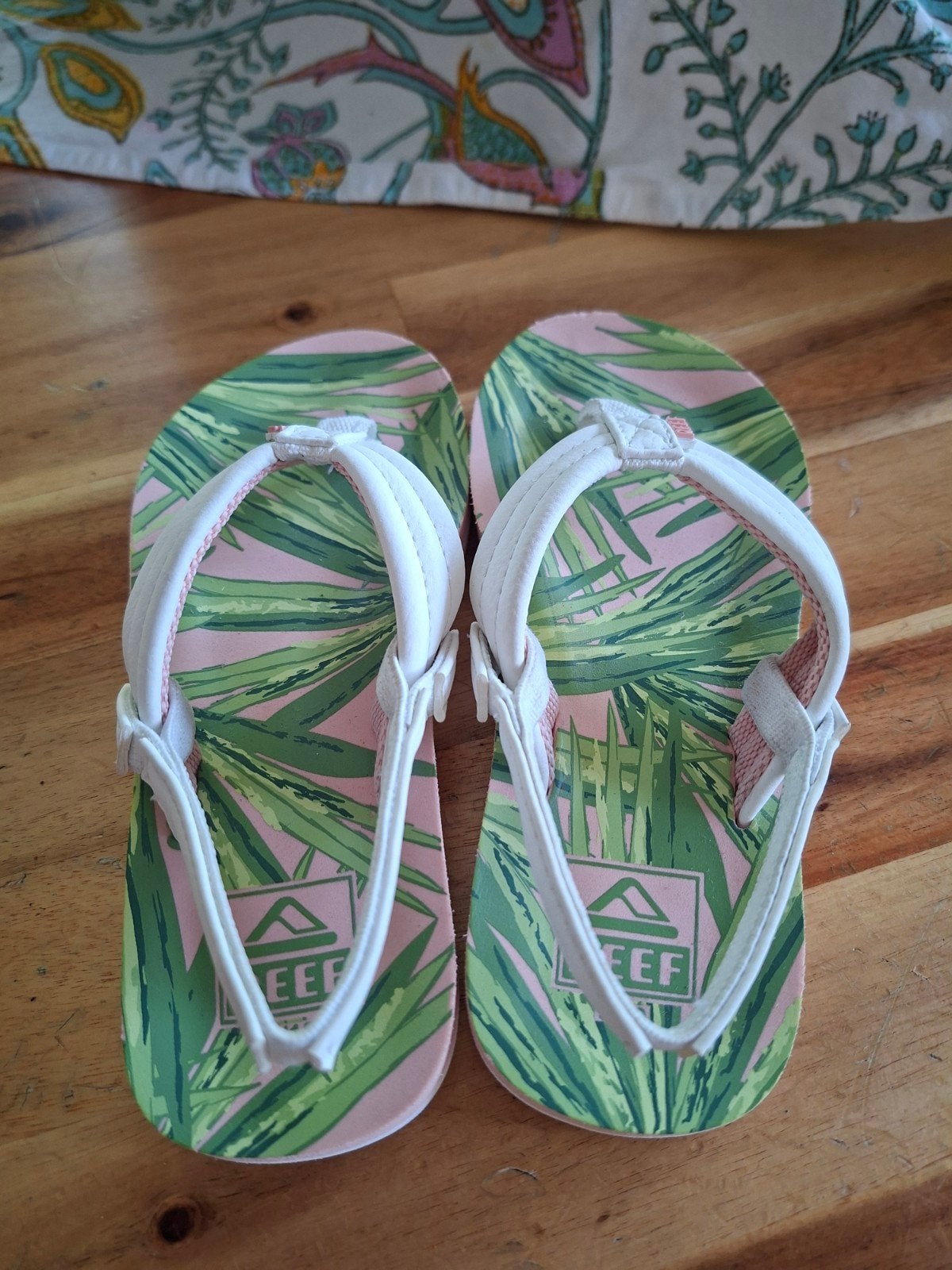 REEF meisjes slippers maat 25/26, Ophalen of Verzenden, Overige maten, Zwart