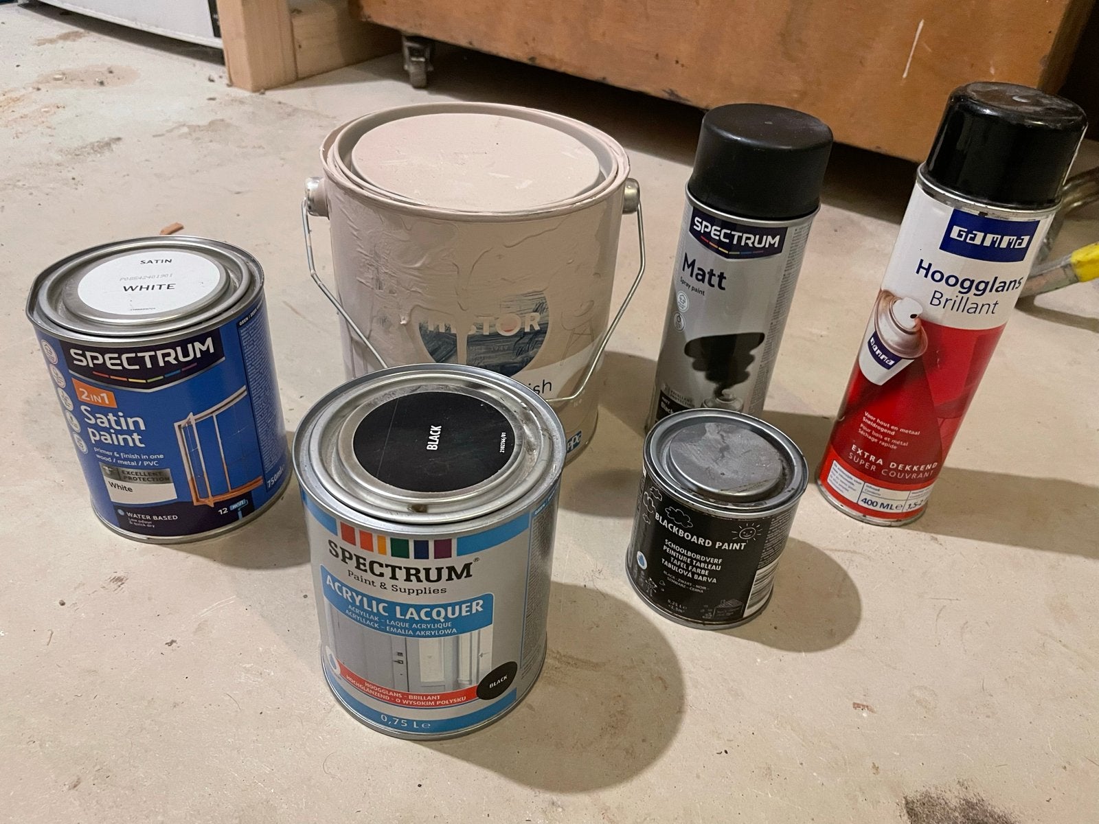 Diverse Verf en Lak - Nieuw en Zo goed als nieuw, Doe-het-zelf en Verbouw, Overige kleuren, Ophalen of Verzenden, Minder dan 5 liter