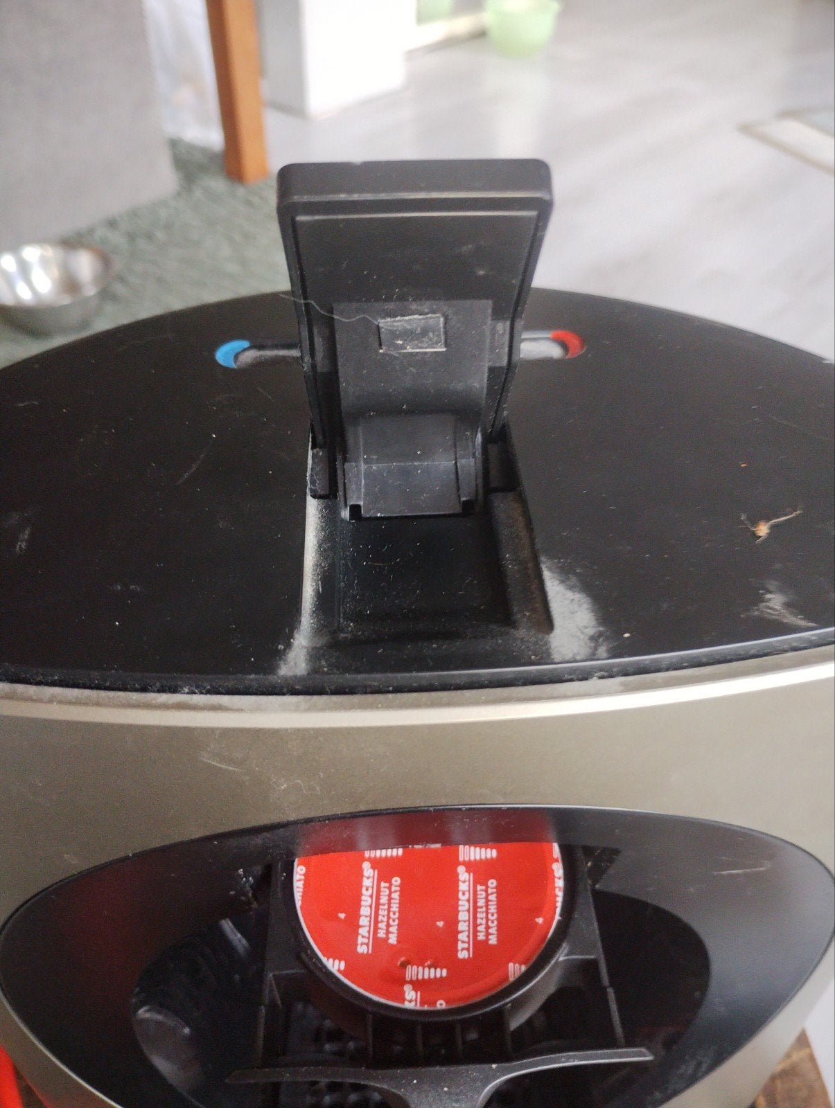 Krups Nescafé Dolce Gusto koffiezetapparaat, Koffiepads en cups, Gebruikt, Koffiemachine, Ophalen of Verzenden