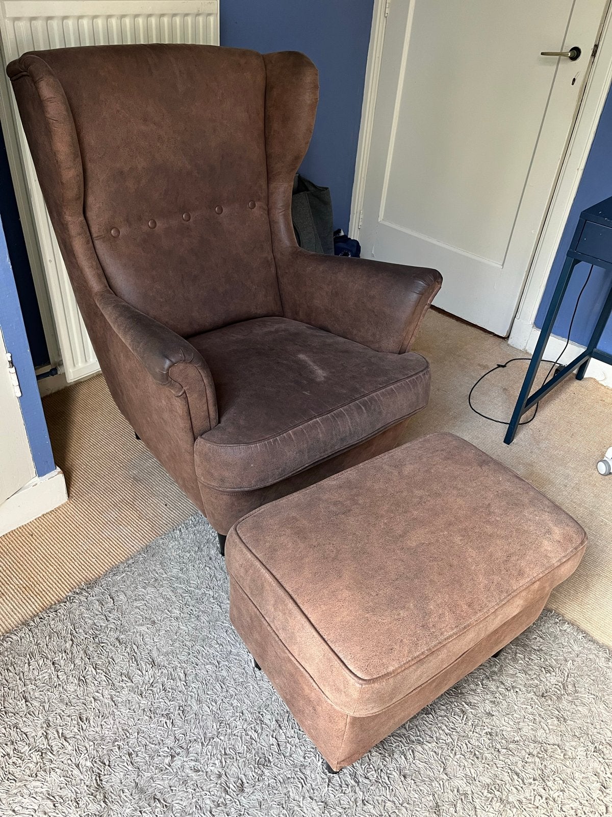 Comfortabele Ikea-fauteuil met voetenbank - Bruin, Ophalen, Gebruikt, 100 tot 125 cm, 75 tot 100 cm