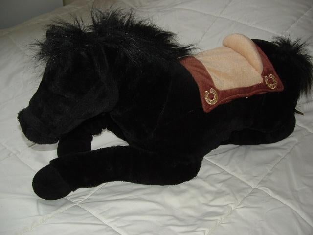 PLAYKIDS PAARD PLUCHE ZWART MET ZWART TUIGJE EN, Ophalen of Verzenden, Nieuw, Overige typen