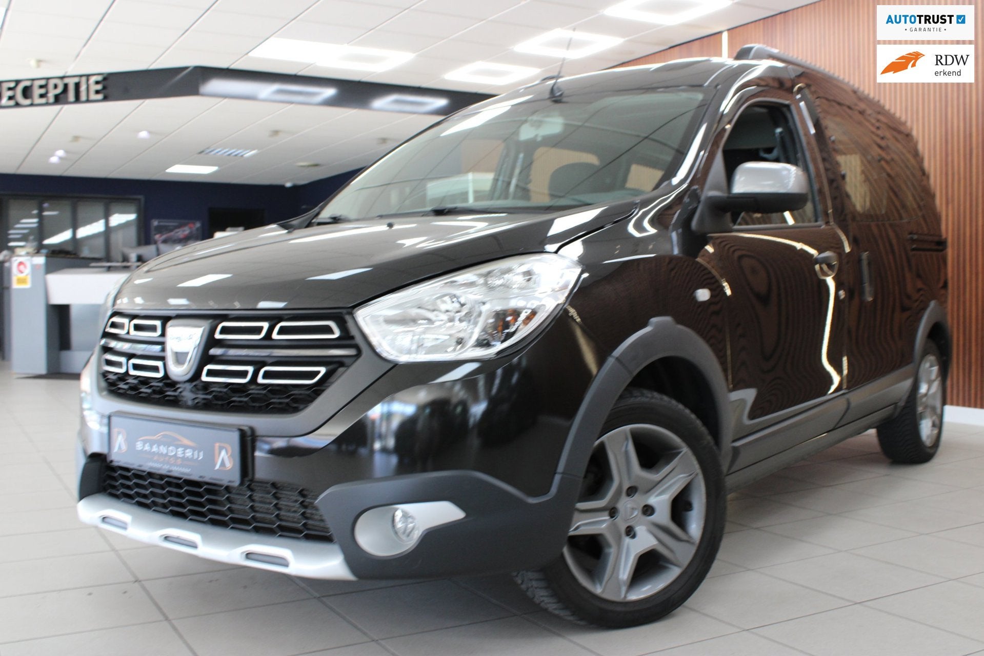 Dacia DOKKER 1.3 TCe Comfort | Airco | Cruise control | Navi, Auto's, Dacia, Te koop, Dokker, ABS, Achteruitrijcamera, Airbags