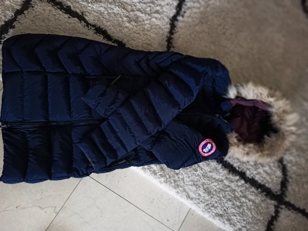 Canada goose maat m valt klein uit, Kleding | Heren, Overige kleuren, Canada Goose, Overige maten, Ophalen of Verzenden