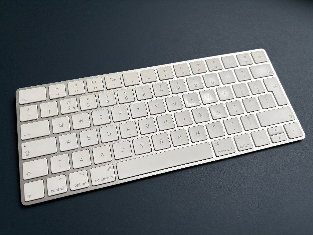 Apple Keyboard A1644 DEFECT, Verzenden, Draadloos, Qwerty, Oplaadbaar