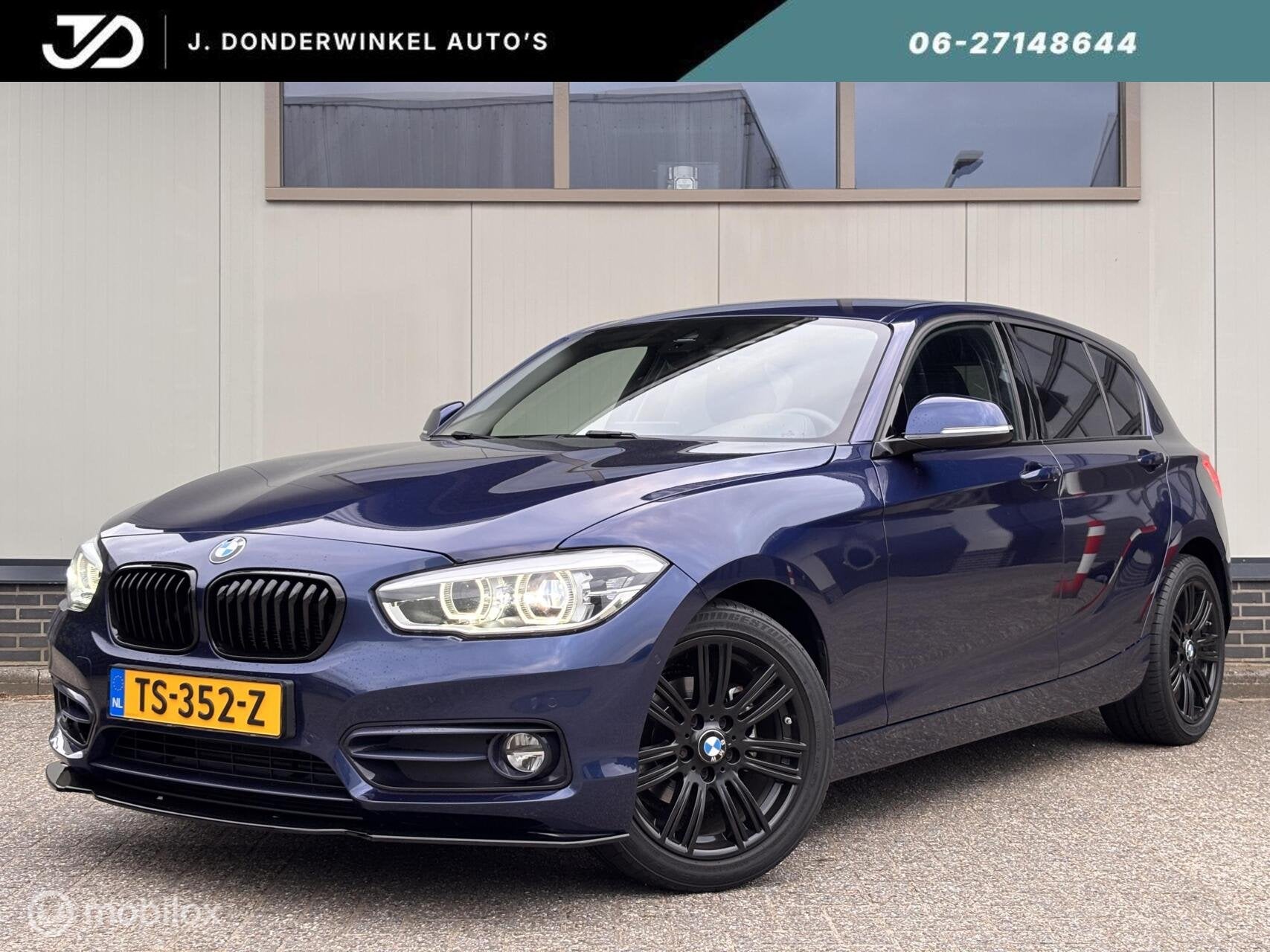 BMW 1-serie 118i Sport Line LCI Camera Leder Navi stoelverw, Gebruikt, Blauw, Bedrijf, 650 kg
