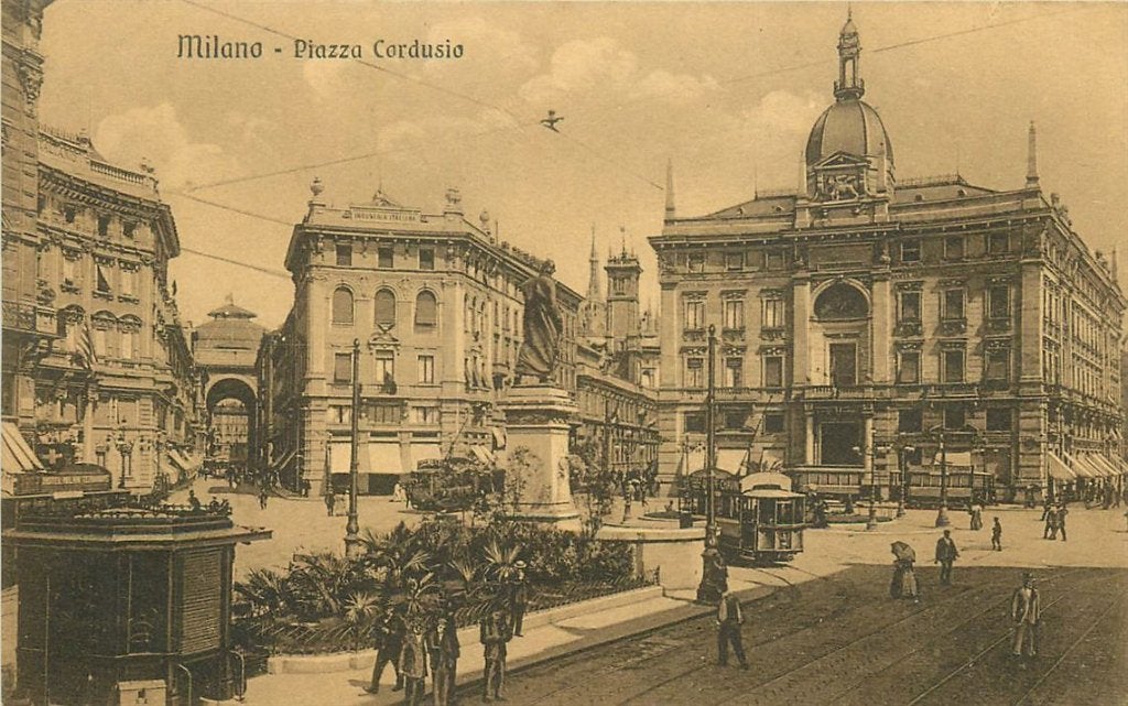 379-152-035 Milano Piazza Cordusio, Verzenden, Voor 1920, Frankrijk