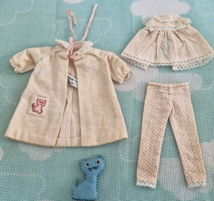 Barbie Skipper vintage pyjama & duster 1963 # 1909, Ophalen of Verzenden, Gebruikt, Barbie