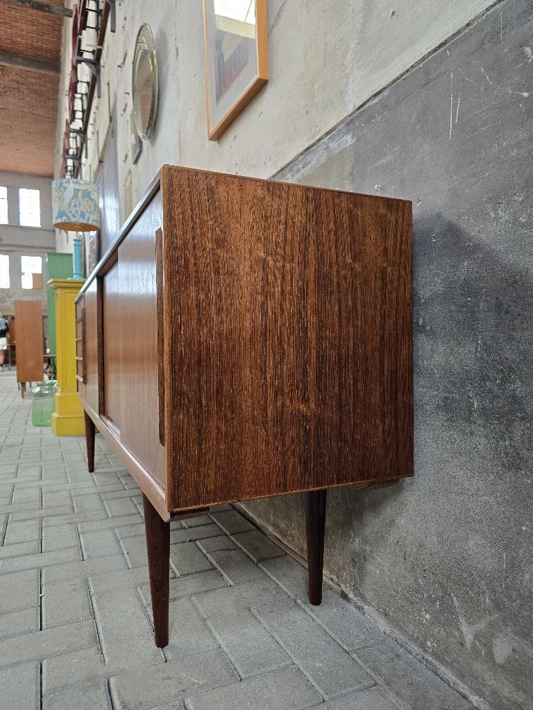 Mid Century Design Lowboard Palissander Dressoir K. Nielsen, Gebruikt, Met deur(en), 150 tot 200 cm, Ophalen of Verzenden