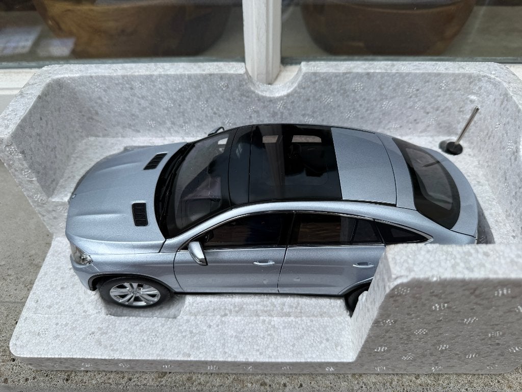 1:18 Mercedes GLE Coupe C292 zilver 2015 Norev B6 696 0358, Hobby en Vrije tijd, Auto, Nieuw, Norev, 70-72 Av. de Bohlen, Vaulx-en-Velin, 69120, France
