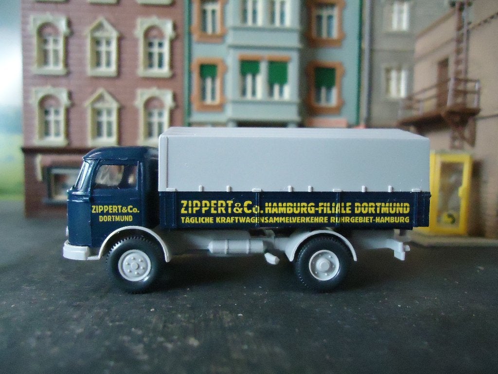Mercedes Benz Pullman LP 321 - Wiking Zippert & Co. Dortmund, Ophalen of Verzenden, Zo goed als nieuw, Bus of Vrachtwagen, Wiking