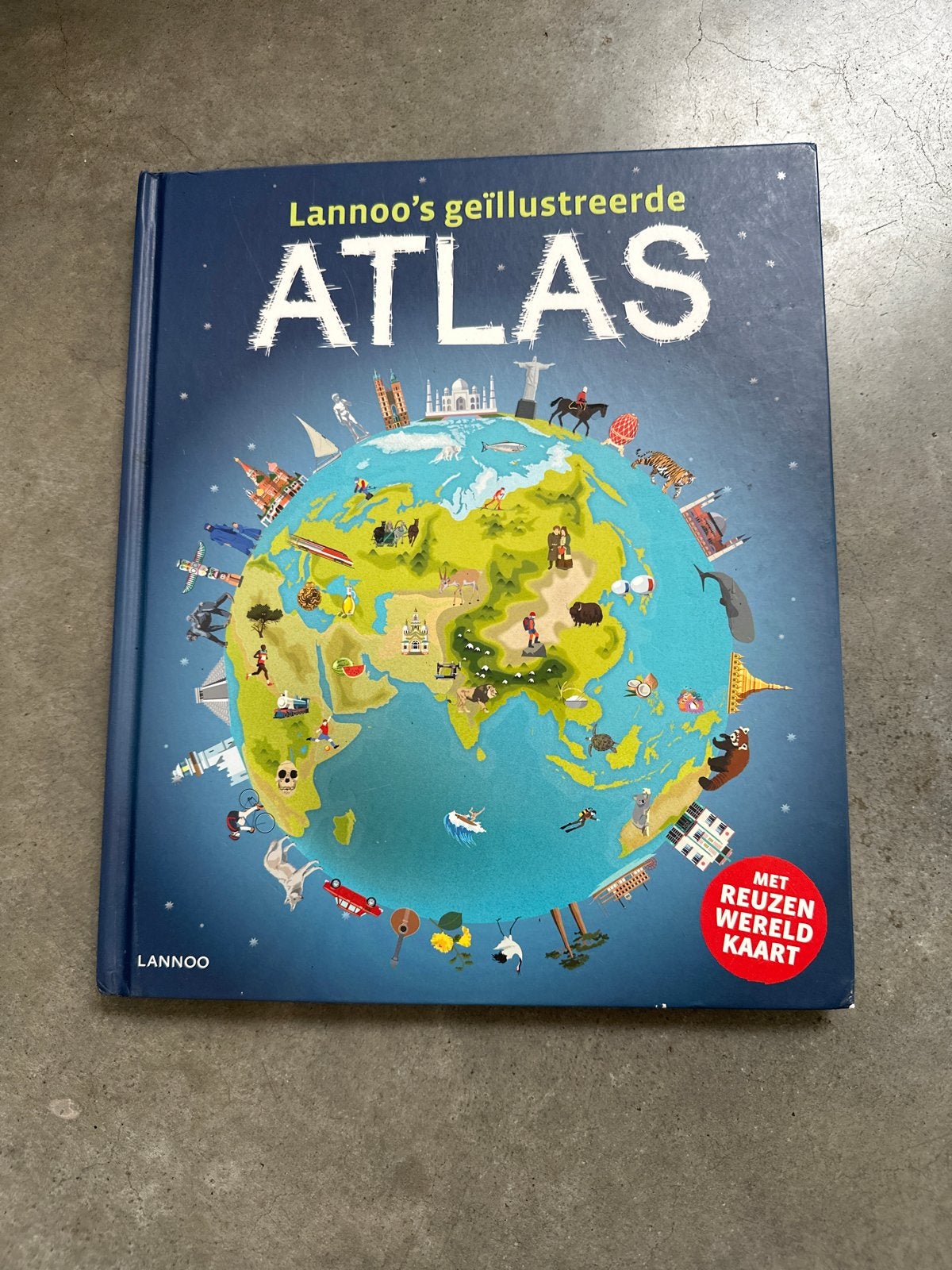 Lannoo's Geïllustreerde Atlas - Gebruikt maar Interessant, Overige atlassen, 2000 tot heden, Wereld, Ophalen