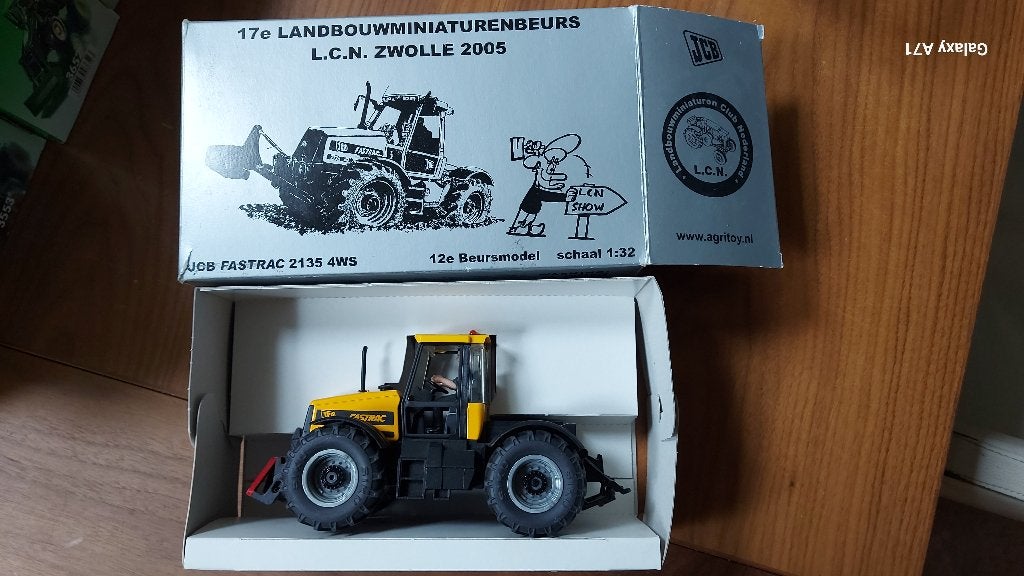Siku LCN 2005 JCB Fastrac 2135 4WS, Ophalen of Verzenden, Zo goed als nieuw, Tractor of Landbouw, SIKU