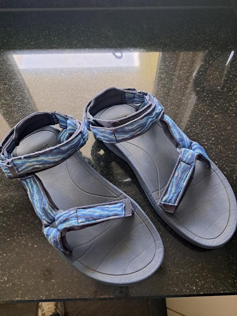 Teva maat 38/39, Kinderen en Baby's, Kinderkleding | Schoenen en Sokken, Overige typen, Zo goed als nieuw, Jongen, Teva