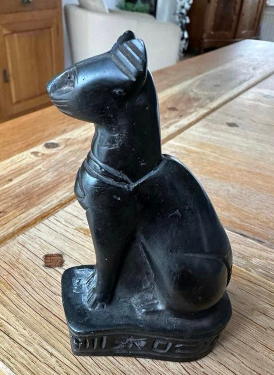 Egyptisch beeldje van Bastet, kattenbeeldje, Verzamelen, Beelden en Beeldjes, Ophalen of Verzenden, Gebruikt, Dier