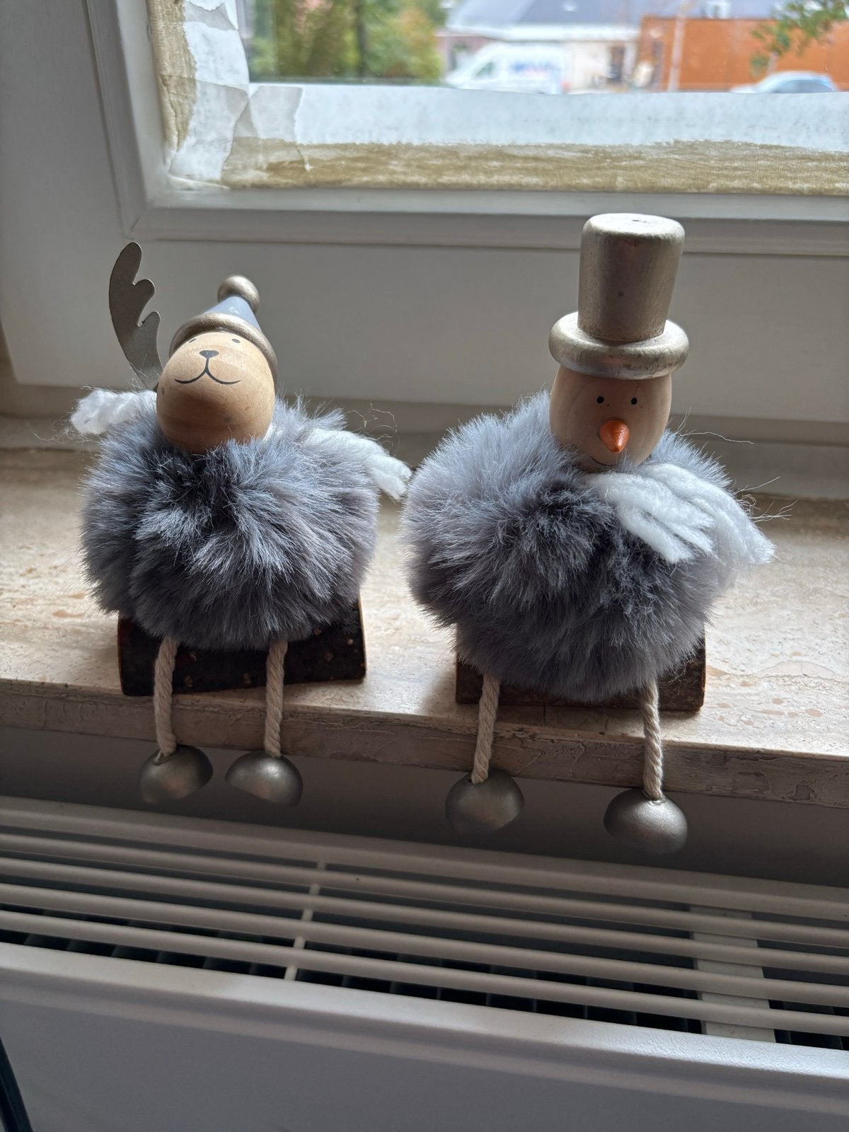 2 kerstpoppetjes zittend, Diversen, Ophalen of Verzenden, Zo goed als nieuw