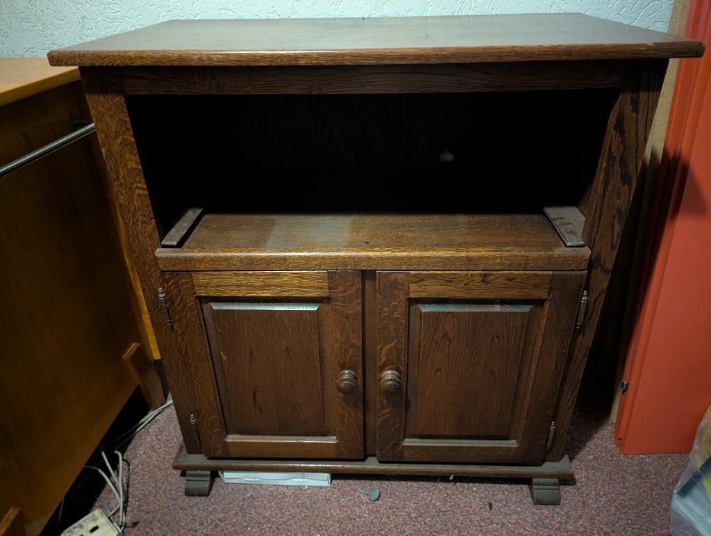 Tv meubel donker eiken, Huis en Inrichting, Ophalen, Gebruikt, Eikenhout, 50 tot 100 cm