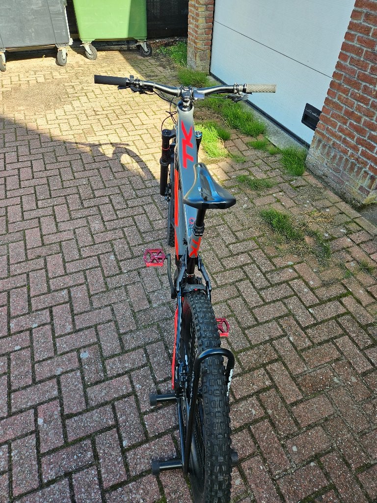 Electrische mountainbike Thok TK01, Ophalen, Zo goed als nieuw, 30 tot 50 km per accu, Overige merken