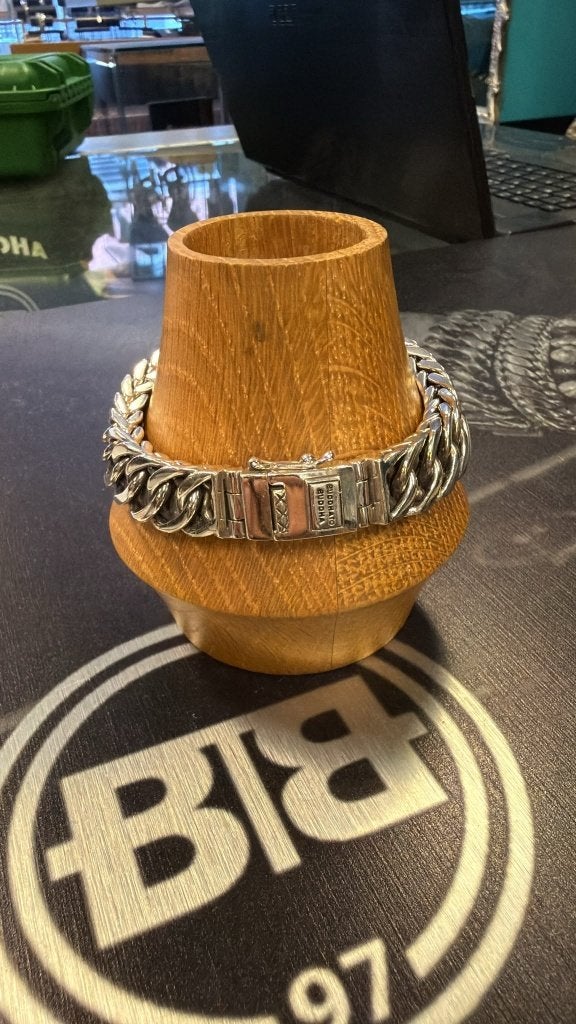 BUDDHA TO BUDDHA ARMBAND TYPE 158 F ESTHER SMALL € 499,95, Ophalen of Verzenden, Zo goed als nieuw, Zilver, Zilver