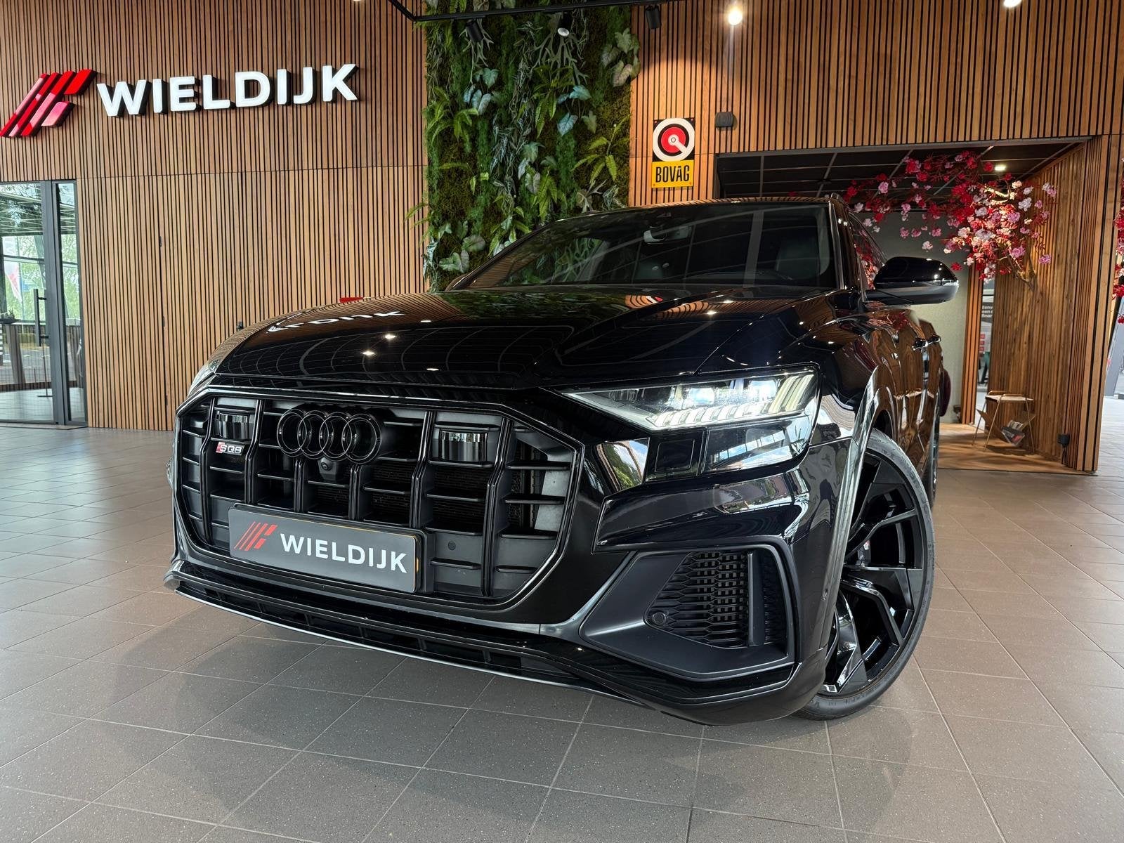 Audi Q8 4.0 TDI SQ8 quattro luchtvering 360 cam head up inkl, Auto's, Audi, Regensensor, 435 pk, Gebruikt, Q8