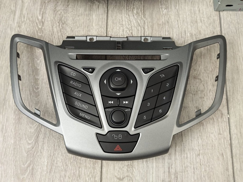 Ford Fiesta MK7 bedieningspaneel radio + sierlijst zilver, Ophalen of Verzenden, Gebruikt, Ford
