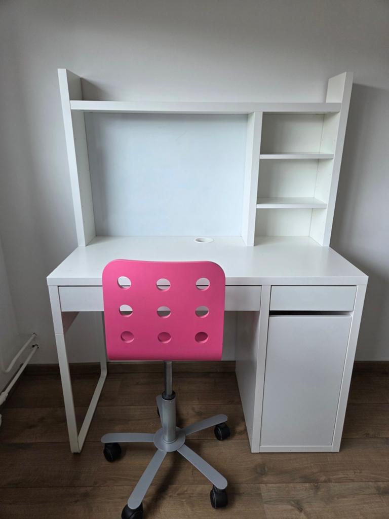 Bureau Ikea met roze bureaustoel, Ophalen, Gebruikt