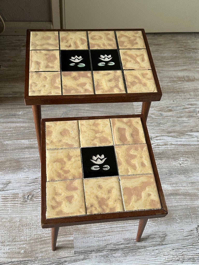 Twee Prachtige Vintage/Retro Planten tafel/Bijzettafel, Ophalen, Minder dan 55 cm, Gebruikt, Rond