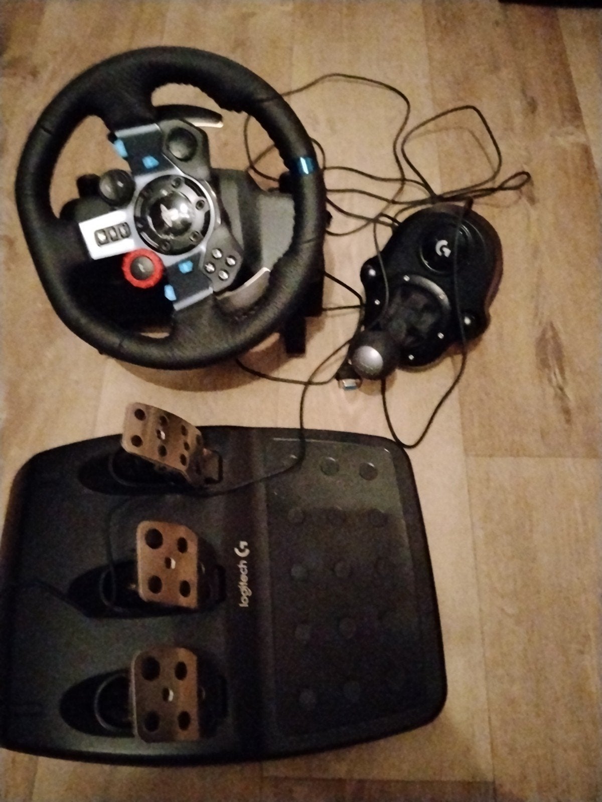 Logitech racestuur met pedalen en versnellingspook, Spelcomputers en Games, Spelcomputers | Overige Accessoires, Ophalen, Racestuur