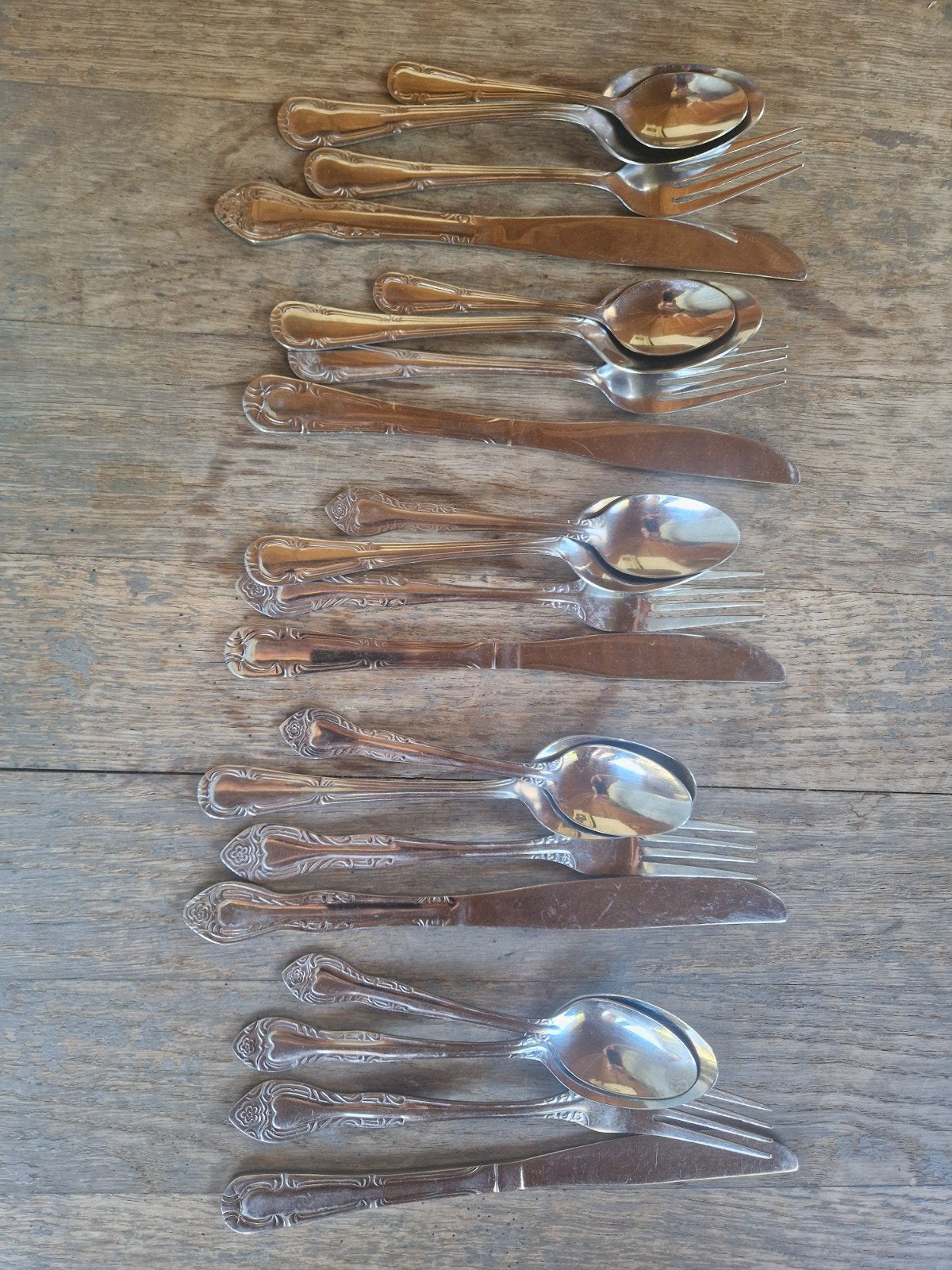 4-delig bestekset: mes, vork, lepel en dessertlepel, Ophalen of Verzenden