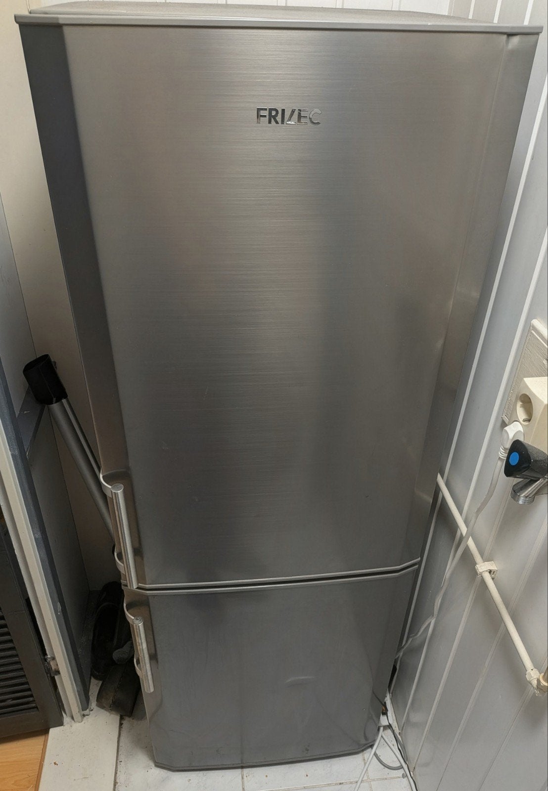Frilec Koel-vriescombinatie met 3 vriesladen, Ophalen, 150 tot 200 liter, Gebruikt, 60 cm of meer