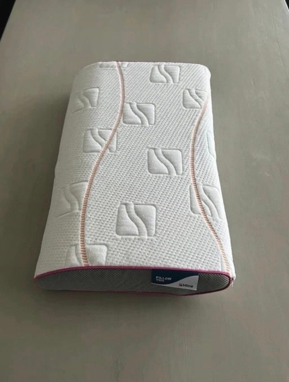 Mline Pillow You kussen fuchsia - Zo goed als nieuw, Huis en Inrichting, Ademend, Ophalen of Verzenden, Zo goed als nieuw, Overige merken