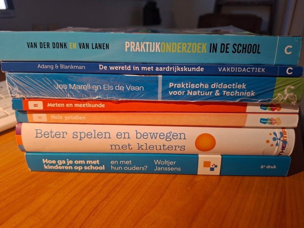 PABO leerboeken jaar 1, Boeken, Ophalen of Verzenden, Alpha, Zo goed als nieuw, HBO