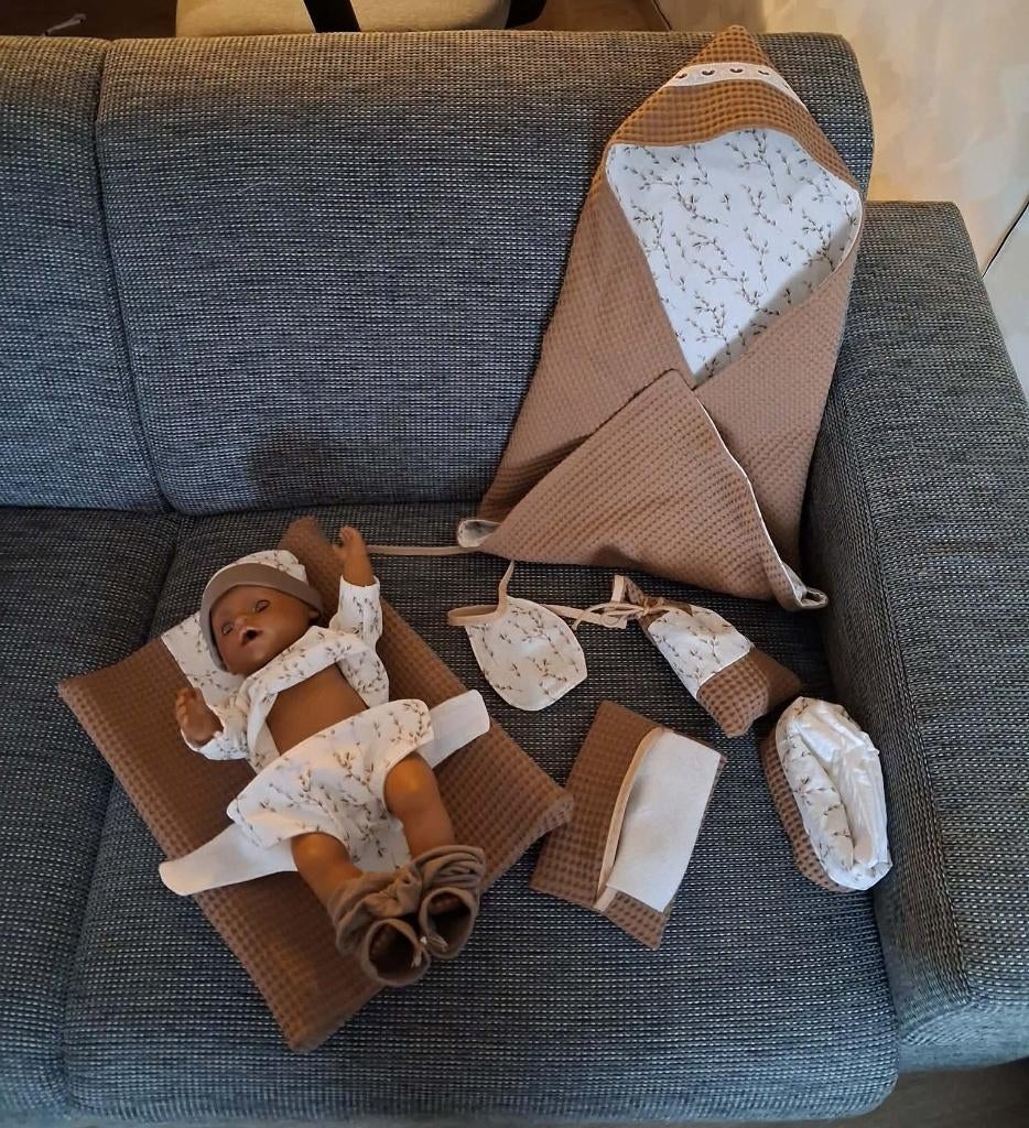 Poppen verzorgingsset 45 euro per set, Kinderen en Baby's, Speelgoed | Poppen, Ophalen of Verzenden, Nieuw, Babypop