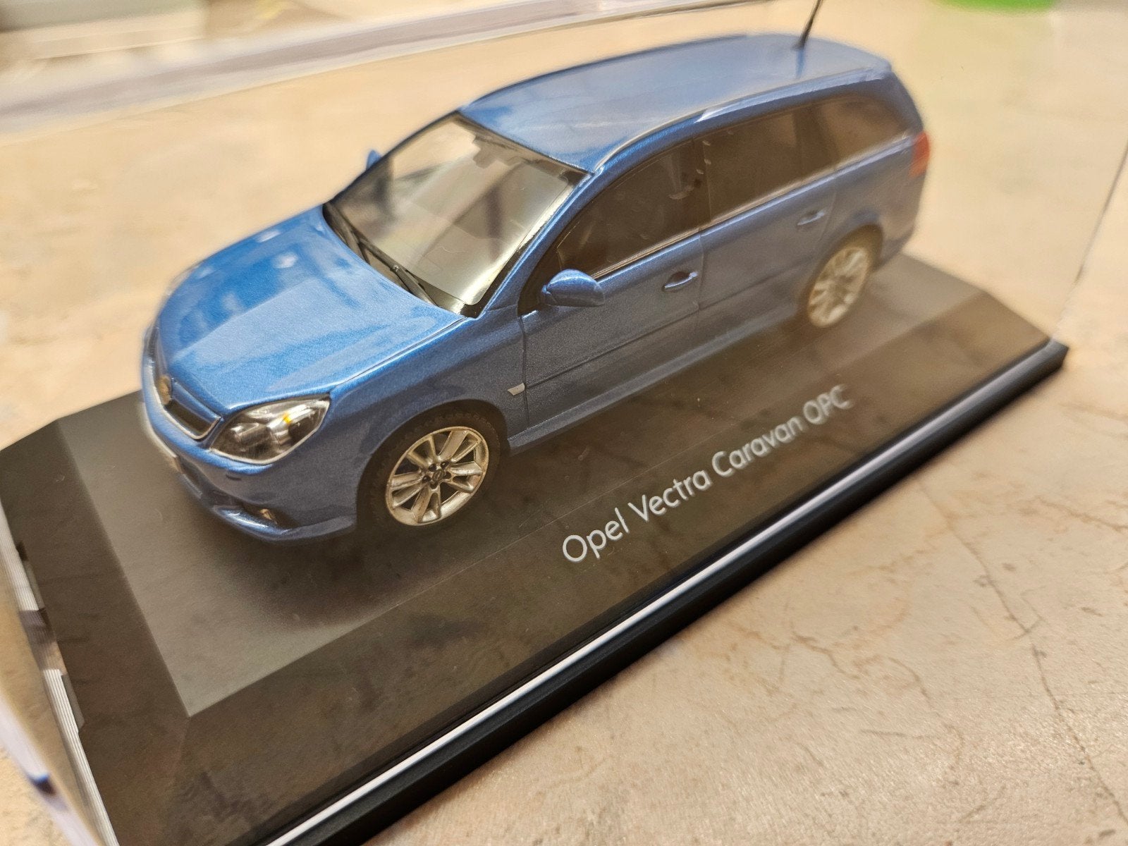 Schuco Opel Vectra C Caravan OPC Arden Blue Metallic 1:43, Hobby en Vrije tijd, Modelauto's | 1:43, Ophalen of Verzenden, Nieuw