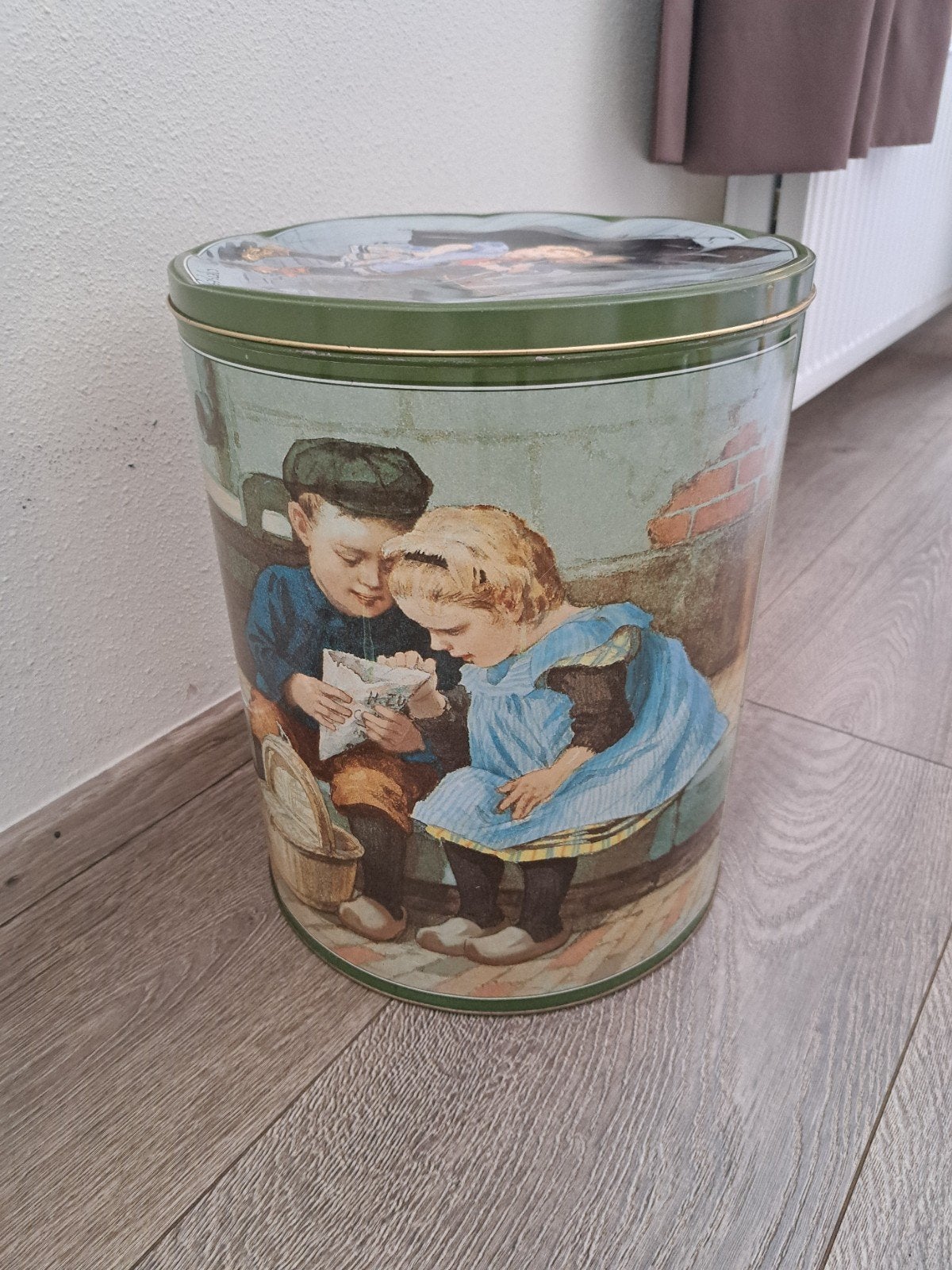 Grote trommel met Ot en Sien afbeelding - Opbergblik, Ophalen of Verzenden, Overige
