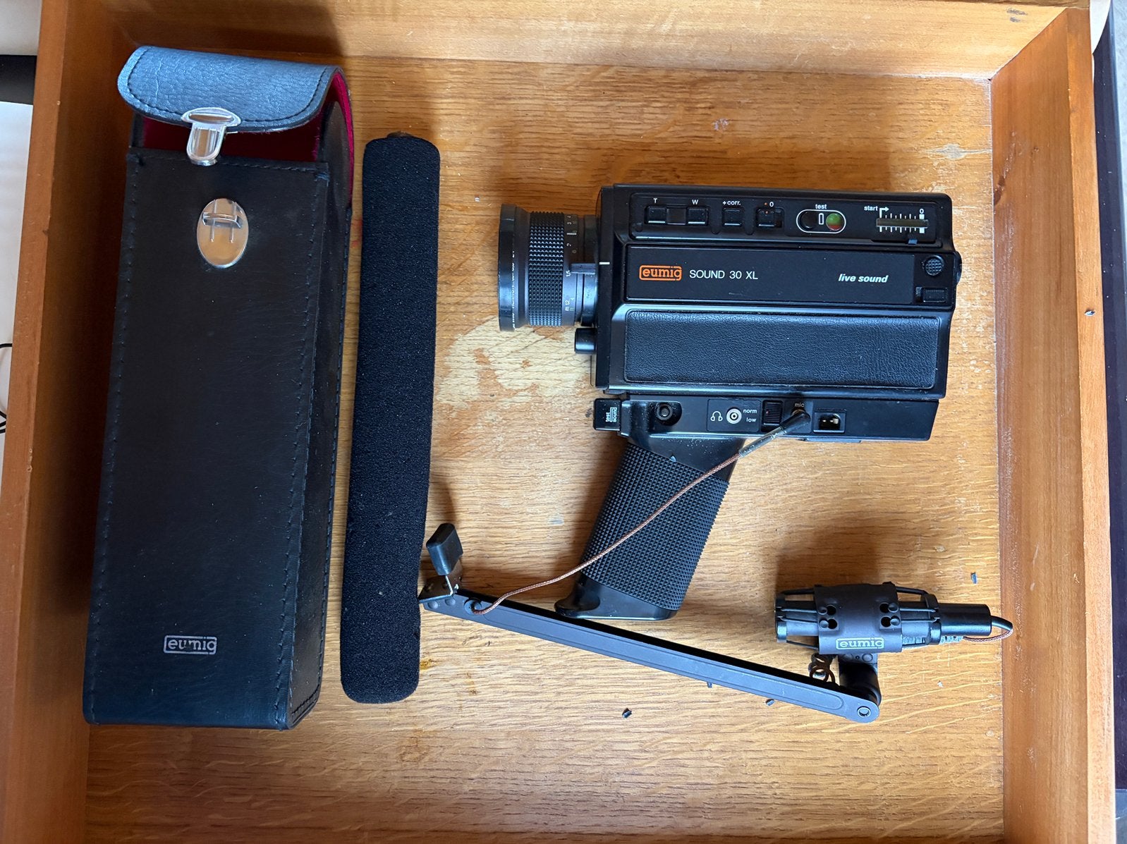 Video super 8 camera met microfoon, Ophalen of Verzenden, 8mm
