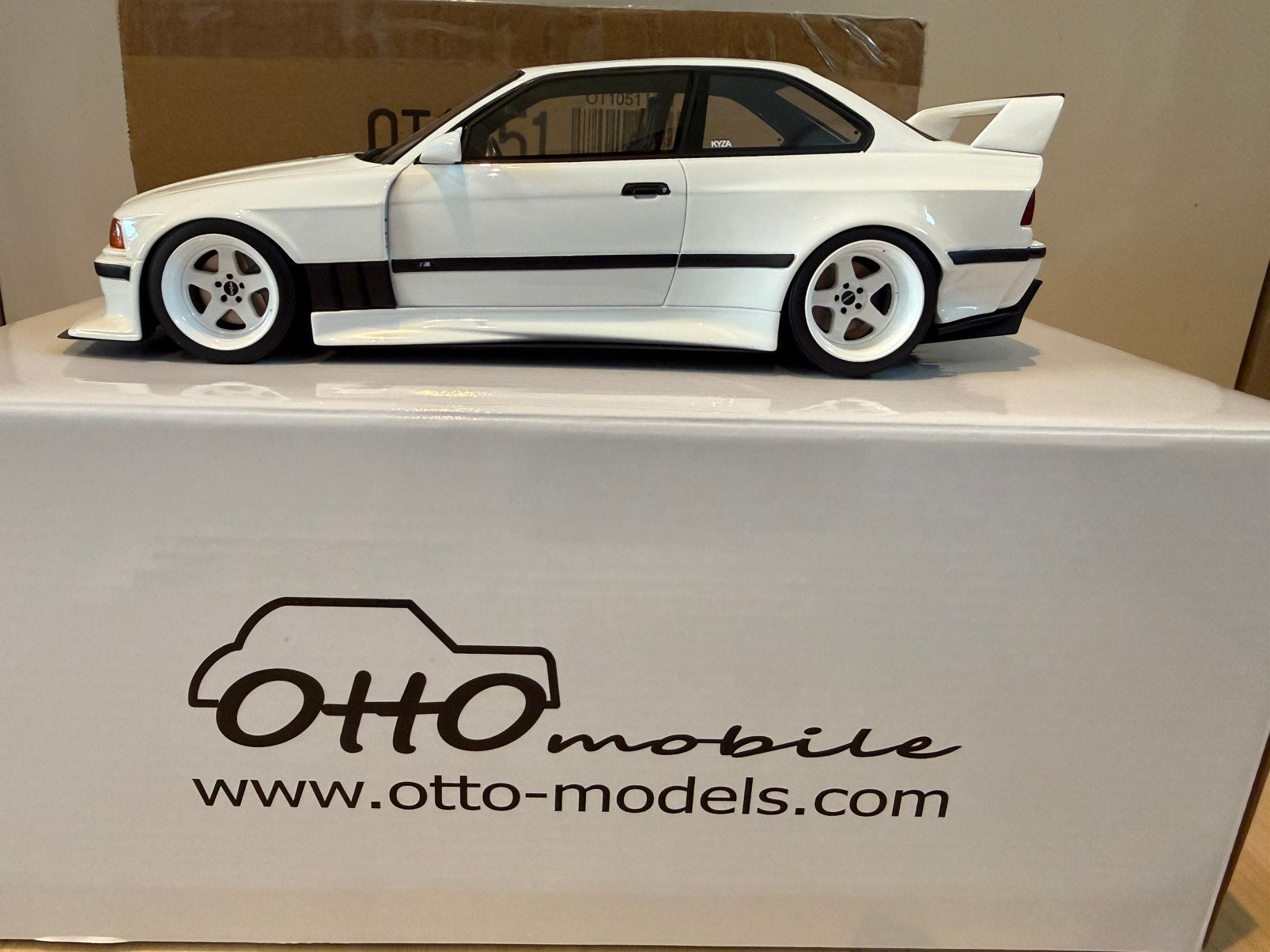 Bmw e36. Khyzyl Saleem, Ophalen of Verzenden, Zo goed als nieuw, OttOMobile