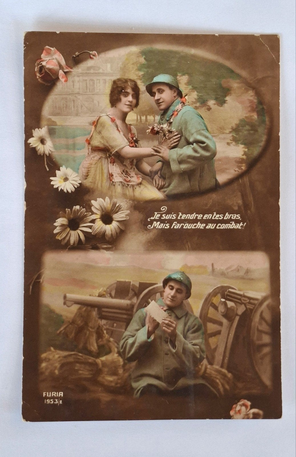 Ansichtkaart-soldaat-vrouw-artillerie-kanon-Frankrijk-1920, Ophalen of Verzenden, Landmacht, Overige gebieden, Foto of Poster