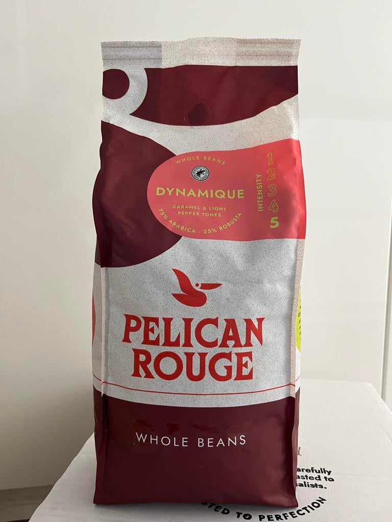Koffiebonen pelica rouge en Jura X8, Afneembaar waterreservoir, 10 kopjes of meer, Koffiemachine, Zo goed als nieuw