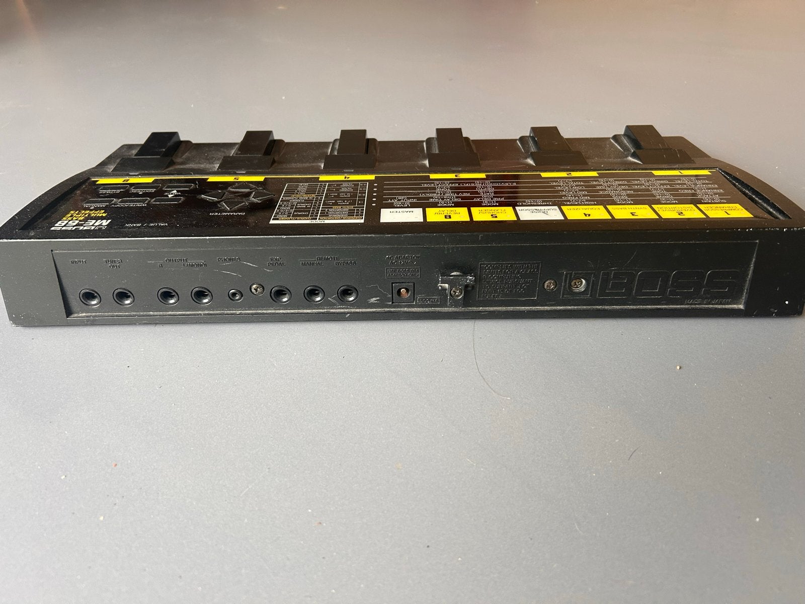 Boss ME-6B Bass Multiple Effects - Adapter ontbreekt, Muziek en Instrumenten, Ophalen of Verzenden, Gebruikt, Multi-effect