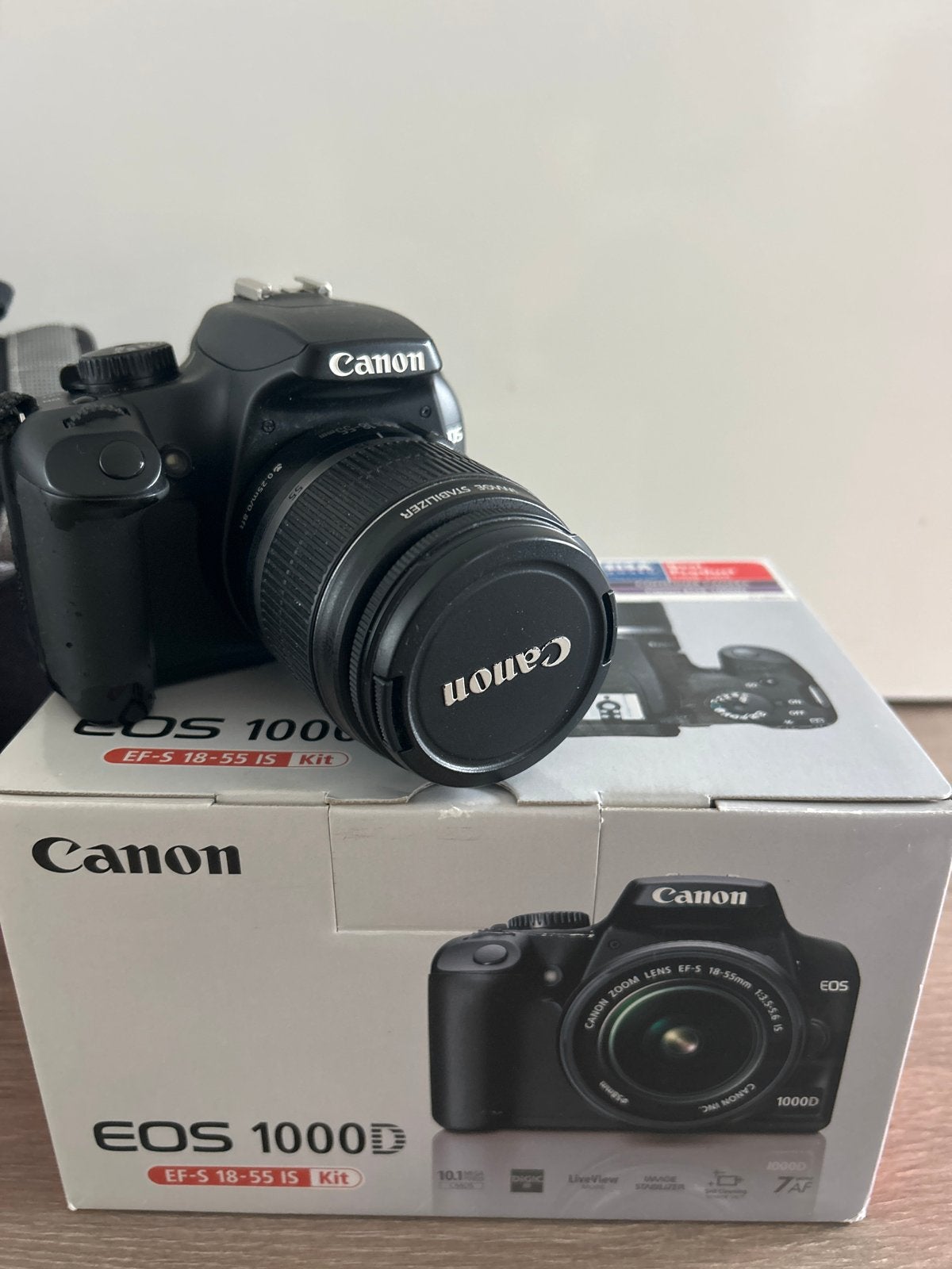 Canon EOS 1000D digitale camera met tas en doos, Audio, Tv en Foto, Fotocamera's Digitaal, Gebruikt, Spiegelreflex, Canon, Ophalen of Verzenden