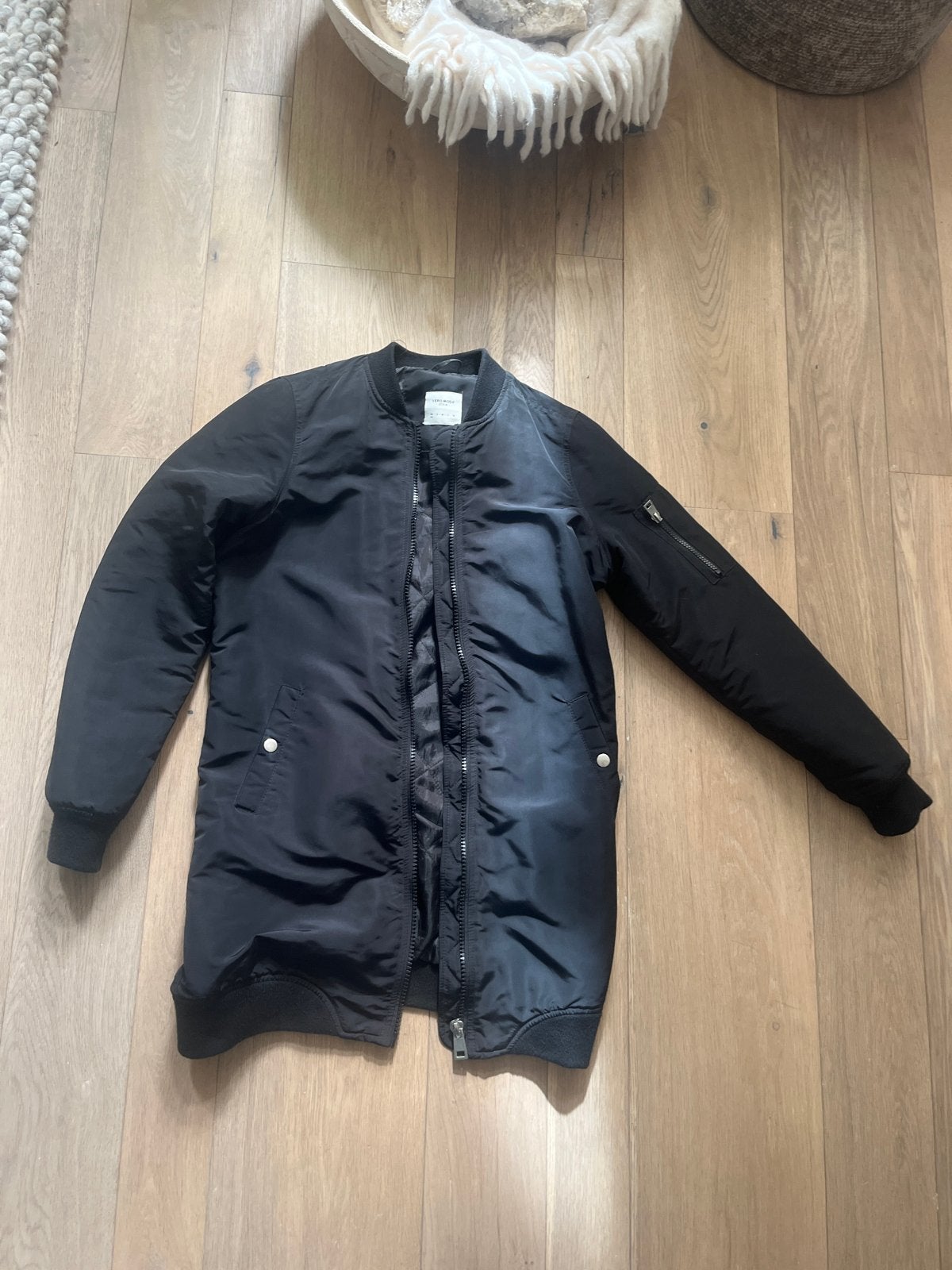 Bershka lange bomberjack - Zwart s 36 vero moda zwart, Ophalen of Verzenden, Zo goed als nieuw, Maat 38/40 (M), Zwart