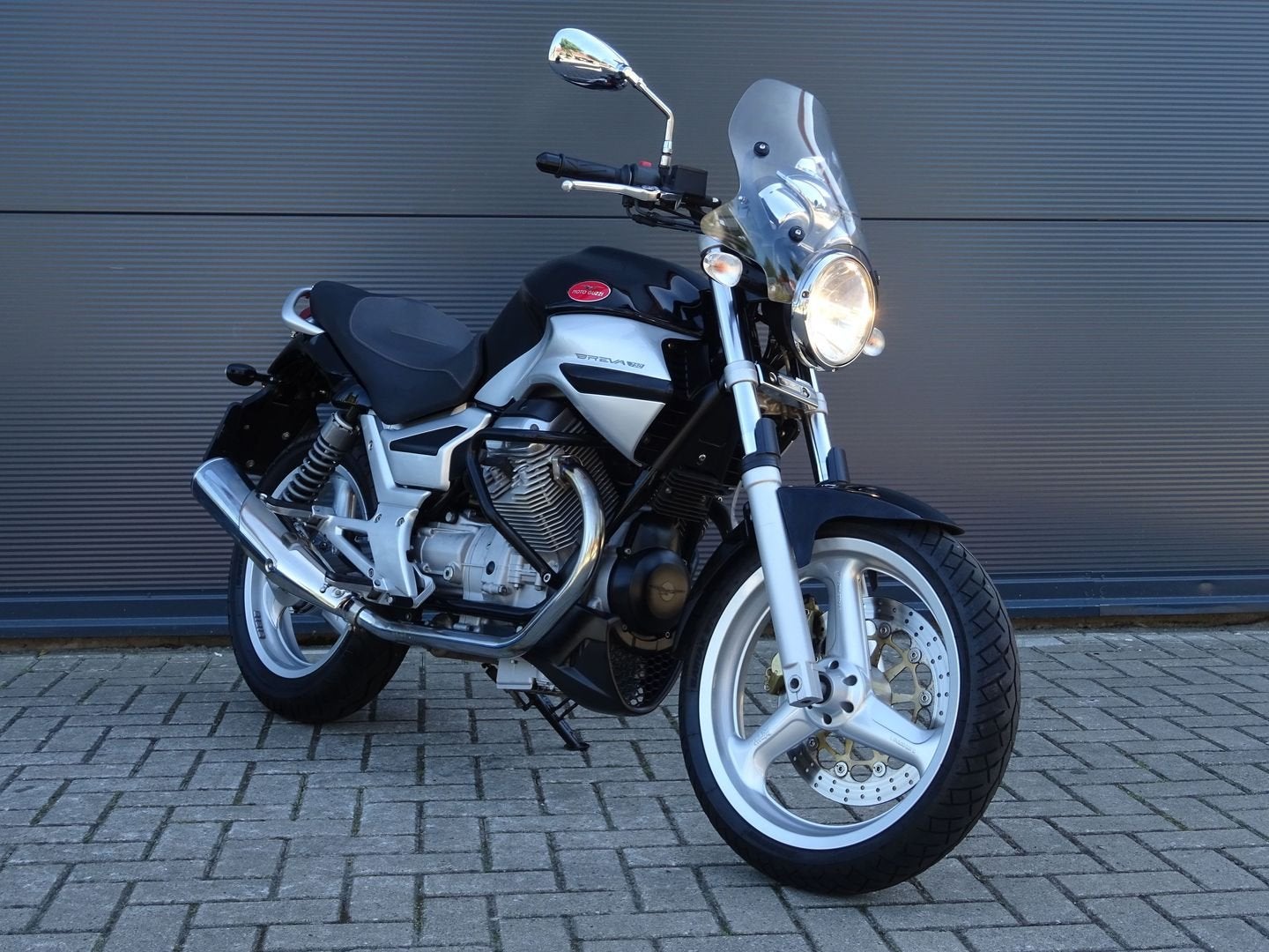 MOTO GUZZI Breva 750 2008 zwart weinig KM nette staat v7, 2 cilinders, 744 cc, Bedrijf, Onbekend
