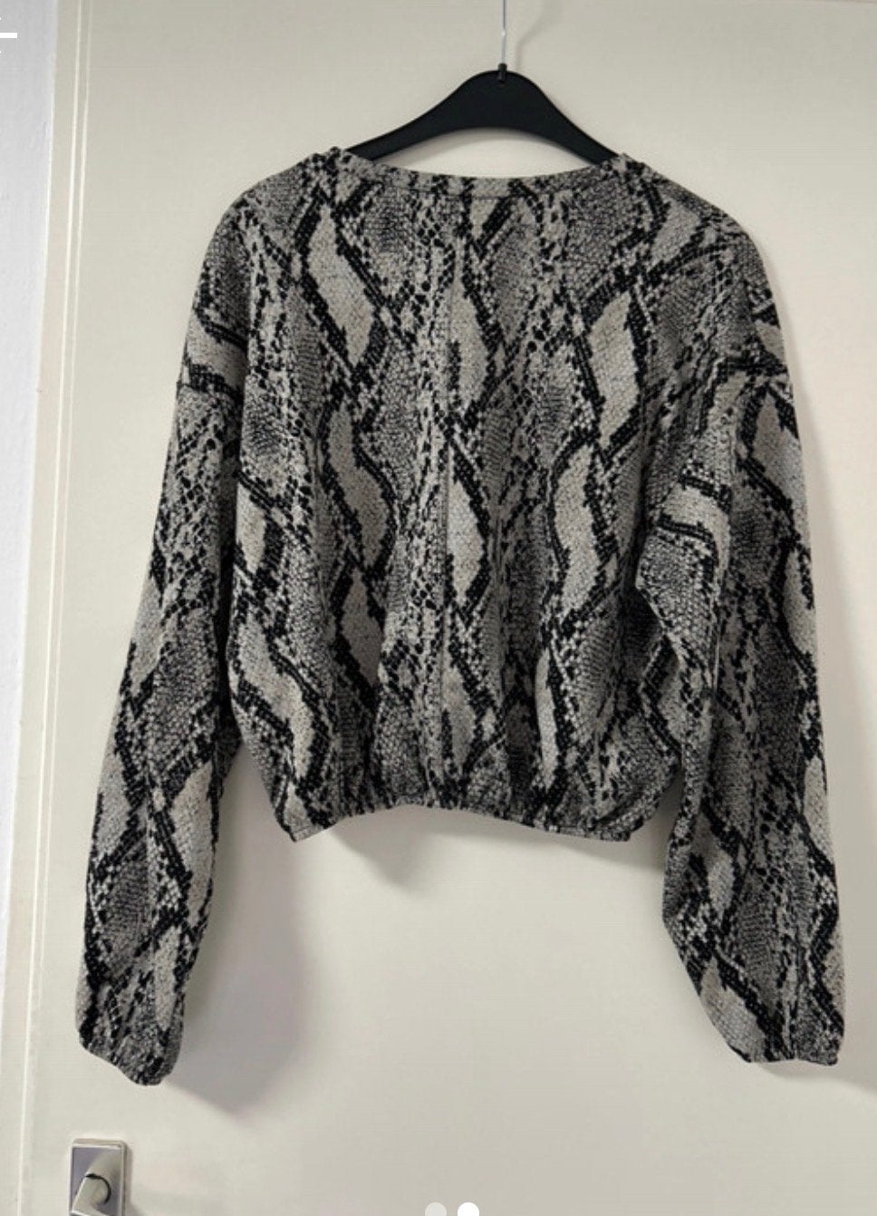 Zara Dames Blouse Maat M - Nieuw met Slangenprint, Ophalen of Verzenden, Nieuw, Maat 38/40 (M), Grijs