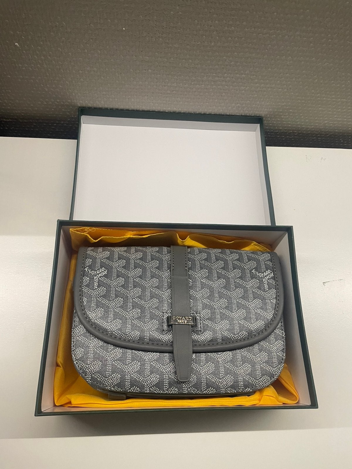 Goyard tas, Overige merken, Verzenden, Zo goed als nieuw, Grijs