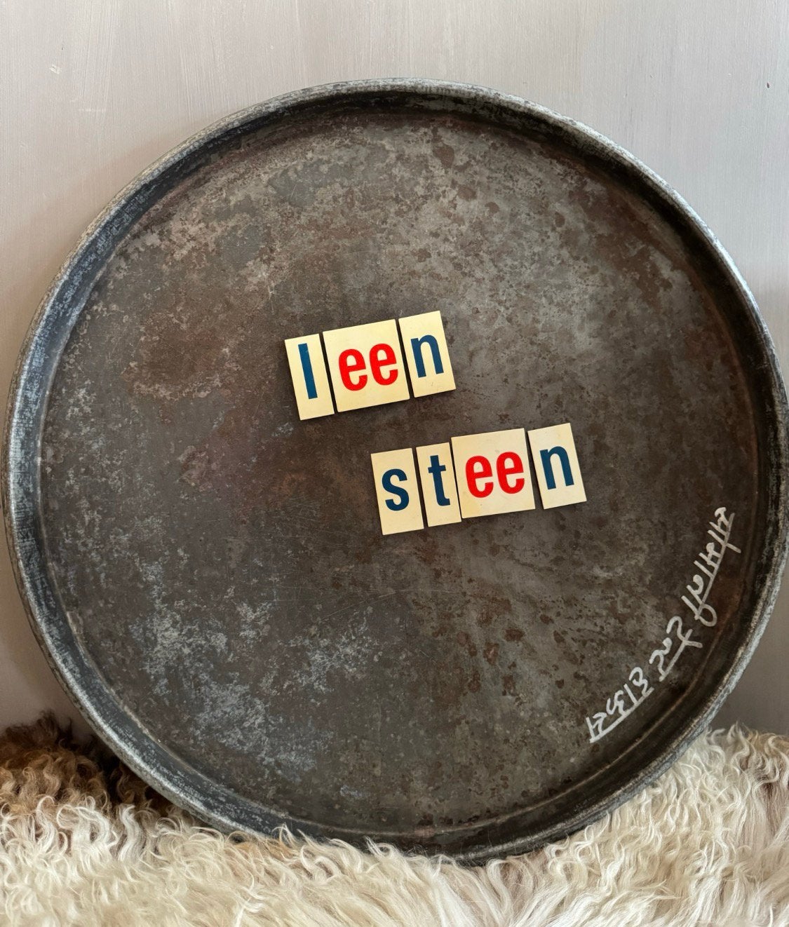 Metalen ronde dienbladen bladen, Ophalen