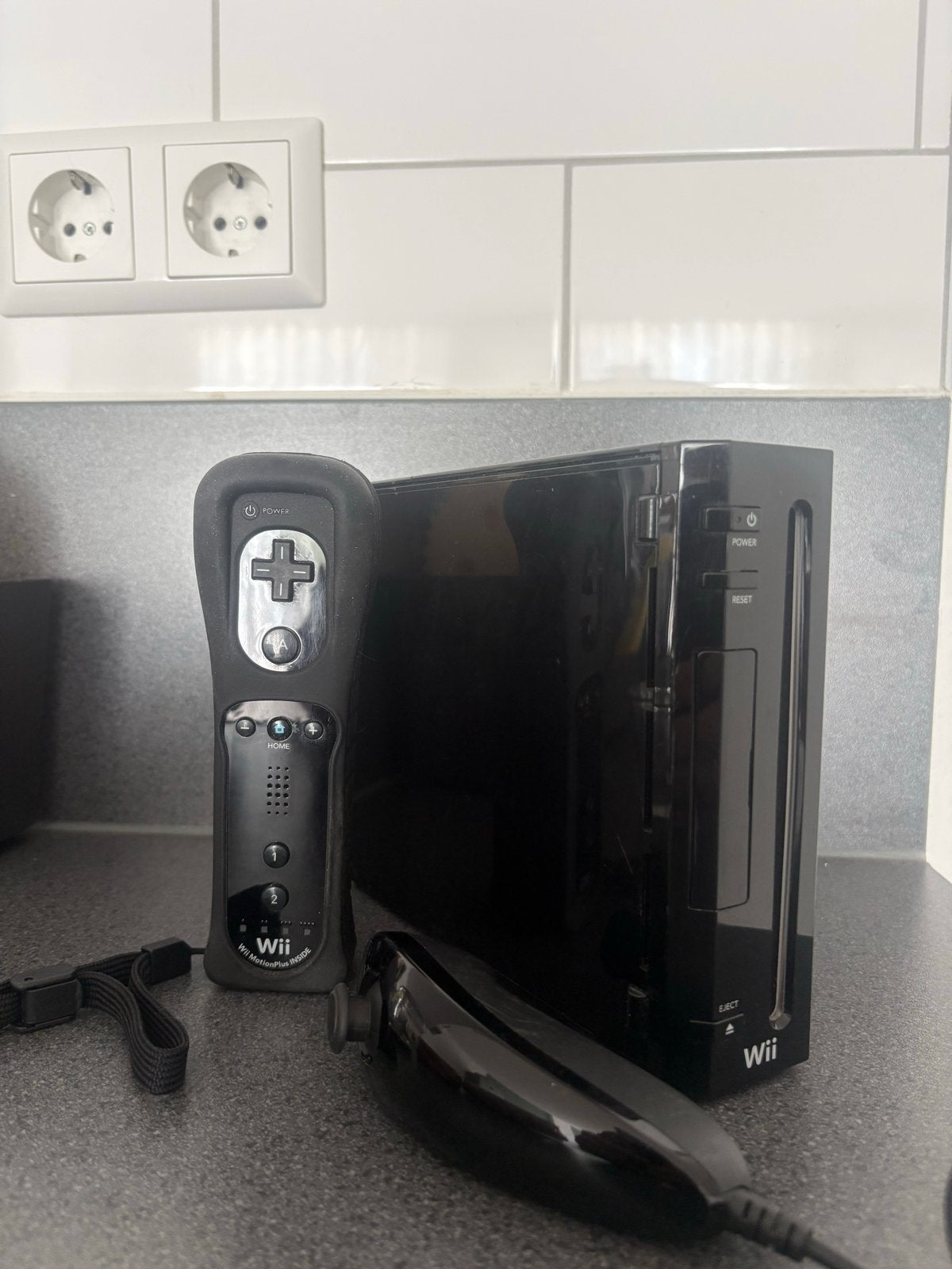 Zwarte Nintendo Wii nette staat (lees beschrijving!), Spelcomputers en Games, Spelcomputers | Nintendo Wii, Ophalen of Verzenden