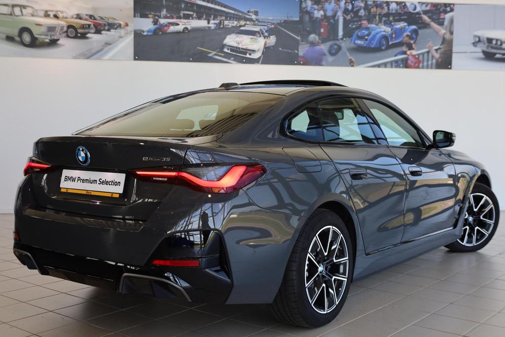 BMW i4 eDrive35 | M Sportpakket | Innovation Pack | Comfort, Gebruikt, Zwart, Met garantie (alle), 420 min