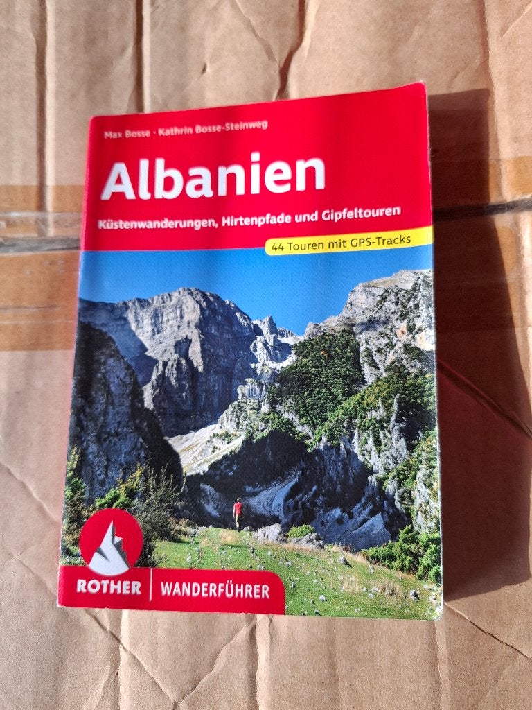 Wandelgids Albanie rother, Fiets- of Wandelgids, Europa, Ophalen of Verzenden, Gelezen